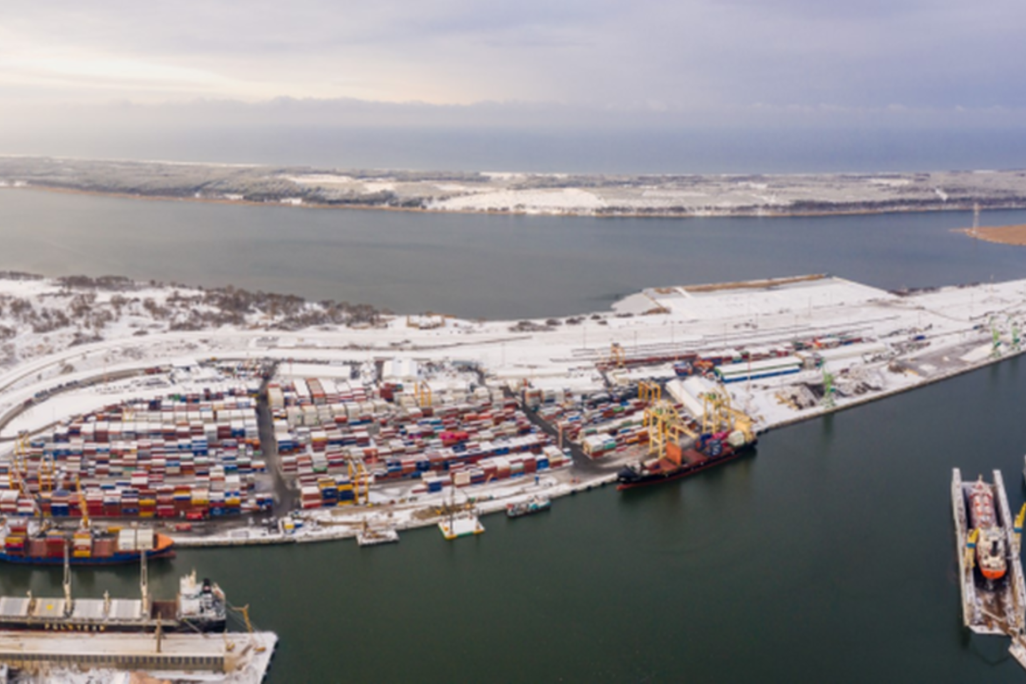 VĮ Klaipėdos valstybinio jūrų uosto direkcija pasirašė sutartį su tarptautinį konkursą laimėjusia JAV registruota įmone „Moffatt &amp; Nichol“.<br>A.Pelakausko nuotr.