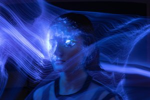 Menas ir internete – menas