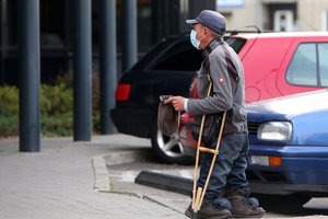 Prie prekybos centrų aidi itin graudžios istorijos: lengvatikių ieškotojai siaučia vis smarkiau