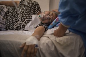 Čekija imasi griežtesnių apribojimų dėl koronaviruso pandemijos