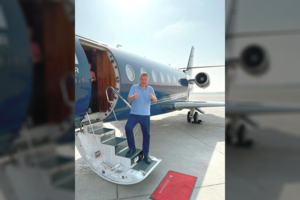 Vos Dubajuje išsilaipinęs A. Guoga parodė, kas jam svarbiau už deklaruojamą meilę Lietuvai