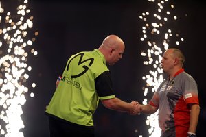 D. Labanauskas nustebino: įveikė smiginio pasaulio čempioną M. van Gerweną