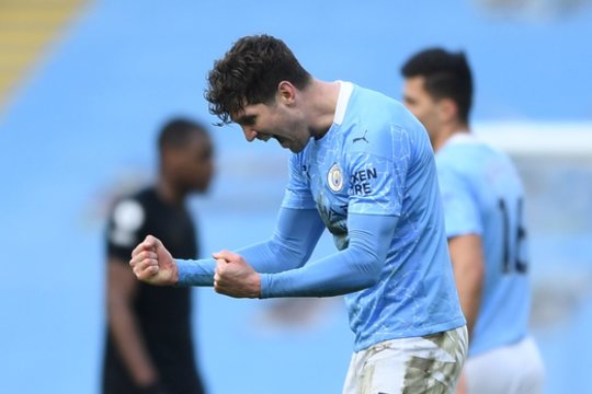 Dar labiau atitrūko: Anglijos čempionate „Manchester City“ šventė 14-ąją pergalę iš eilės
