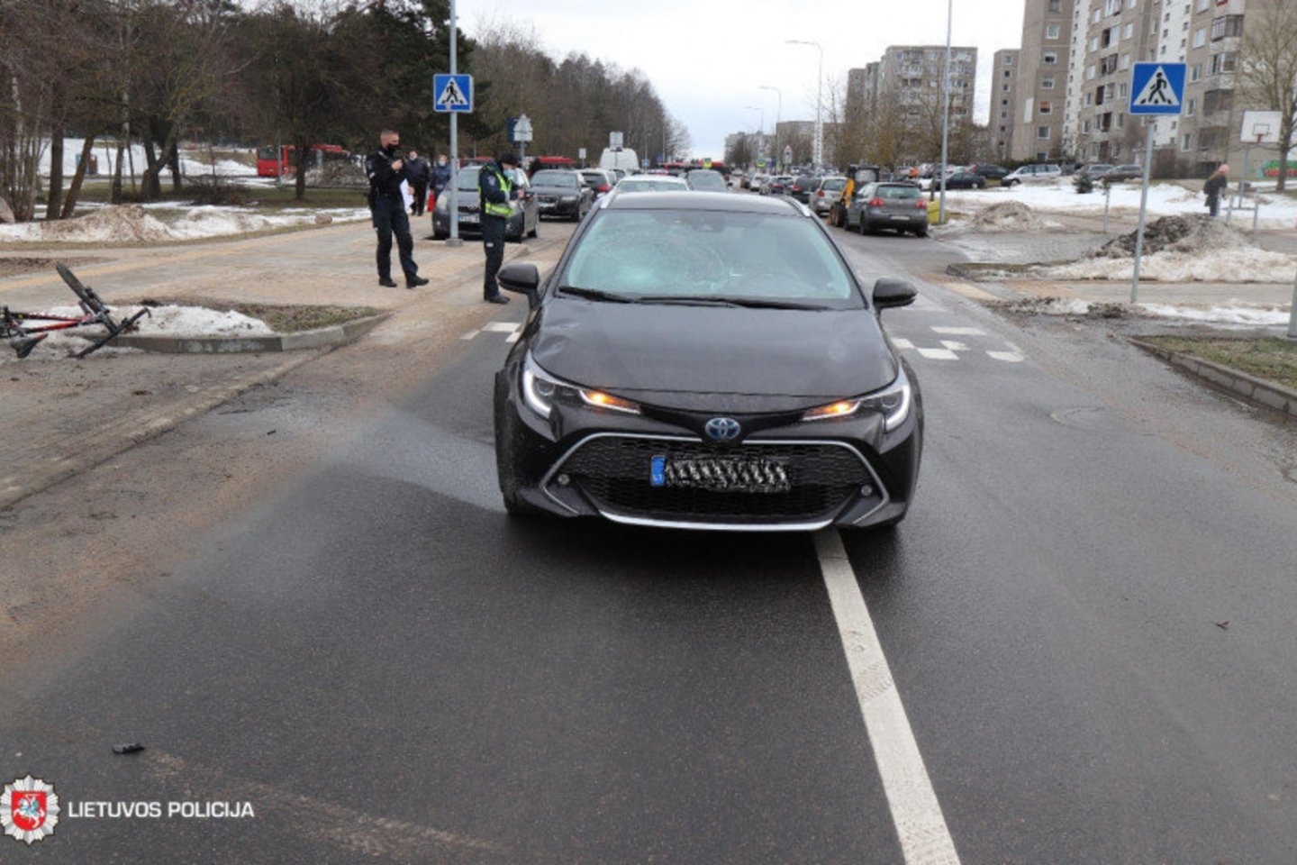 Savaitgalio avarijose žuvo 2 žmonės, dar 18 buvo sužalota.