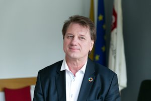 Pasibaigus S. Čaplinsko nedarbingumui, jis atleidžiamas iš ULAC vadovų