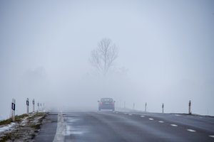 Pavasaris vairuotojams siunčia naujų išbandymų: į ką vertėtų atsižvelgti