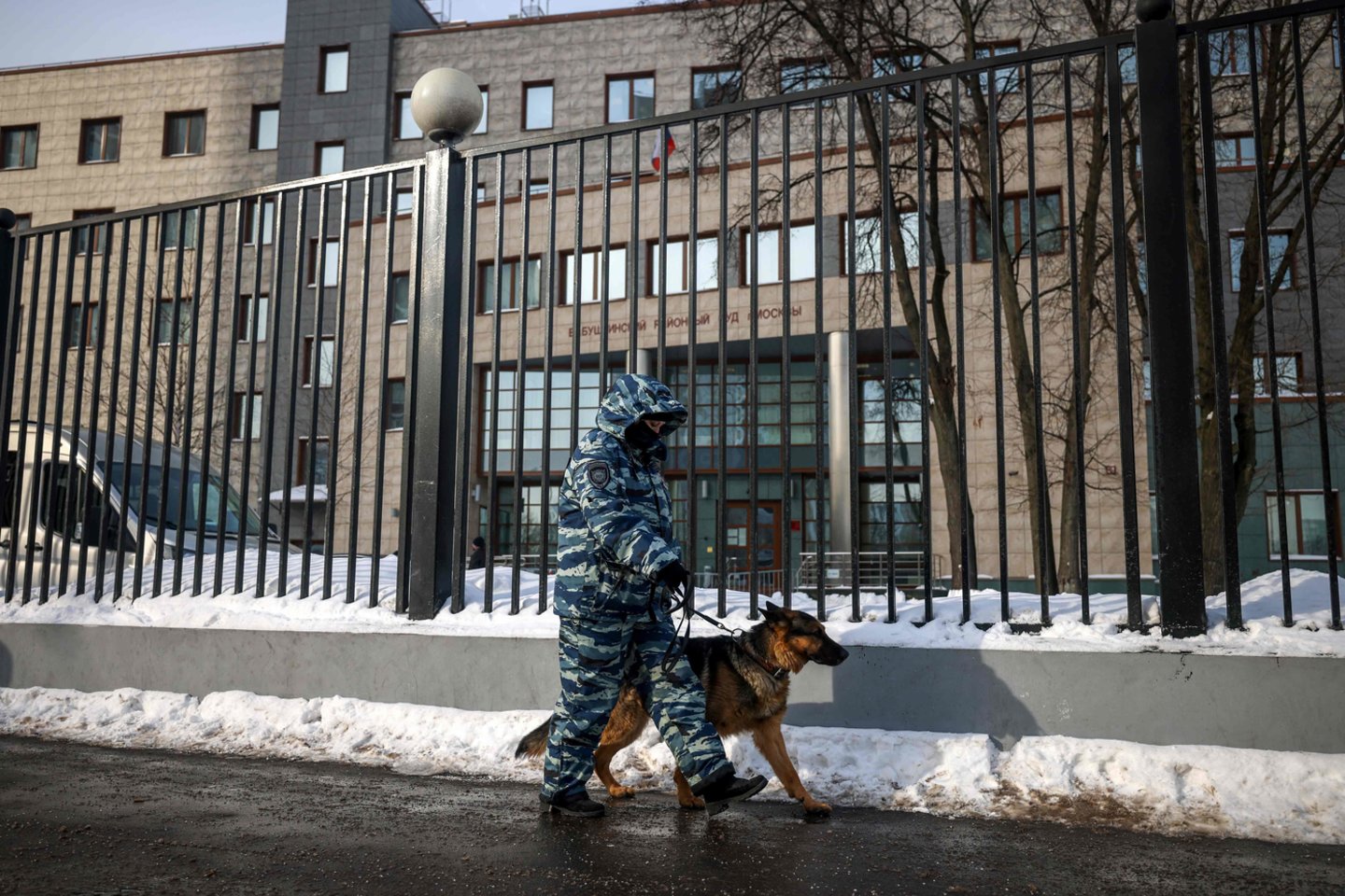  Rusijos teismas sulaukė pirmo skundo dėl fizinio asmens priskyrimo „užsienio agentams“.<br> AFP/Scanpix nuotr.
