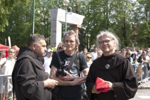 Tylių akimirkų medžiotojas Edis Jurčys apsisprendė – savo kūrybos kraitį iš JAV perkelia į Lietuvą