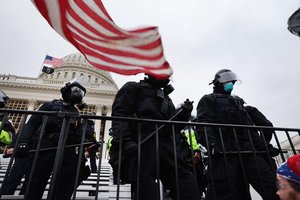 JAV policija perspėjo aptikusi naują sąmokslą „įsiveržti“ į Kapitolijų