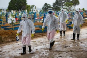Brazilijoje antrą dieną iš eilės užregistruota rekordiškai daug mirčių nuo COVID-19