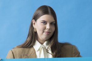 Evita Cololo pristato akustinę „Be paslačių“ versiją