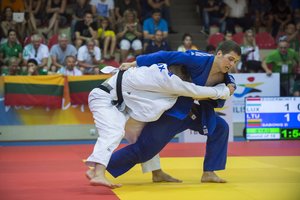 Dziudo federacija pakraupusi nuo opozicijos veiksmų – vyksta manipuliacijos čempionatu, dalinami niekiniai meistriškumo laipsniai