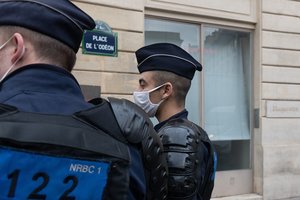 Pietų Prancūzijoje prie žydų mokyklos sulaikytas peiliu ginkluotas vyras