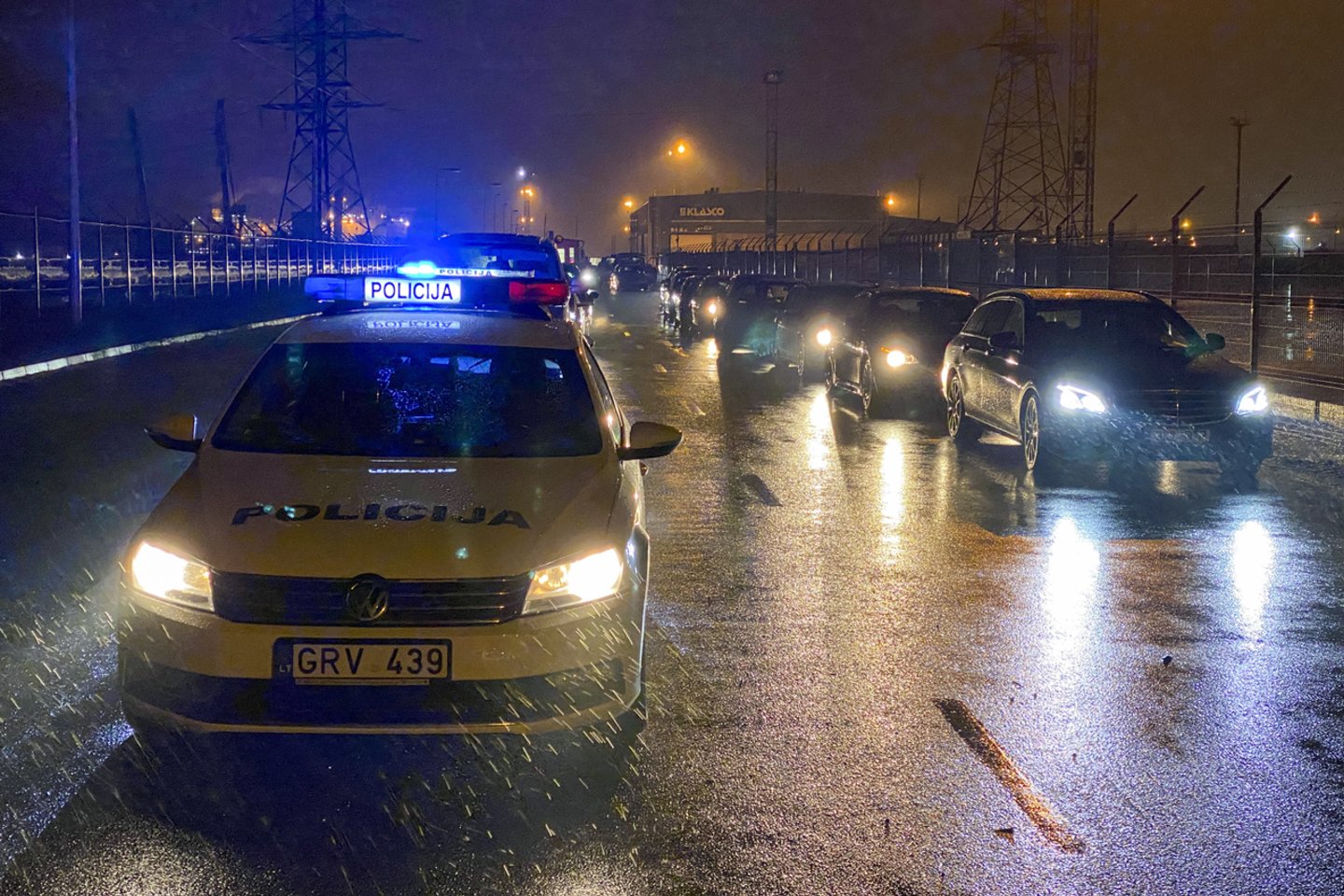 Klaipėdos apskrities Kelių policijos pareigūnai uostamiestyje tikrino vairuotojų blaivumą.<br>V.Ščiavinsko nuotr.