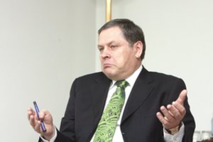 Milijonieriaus R. Stonio sulaikymas užminė mįslių: „Tos pačios schemos kaip ir su R. Karpavičiumi“