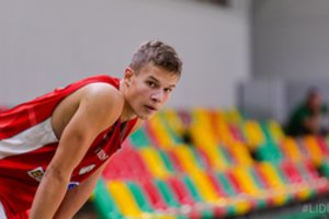 Lietuvos moksleivių krepšinio lygos kovos grįžta