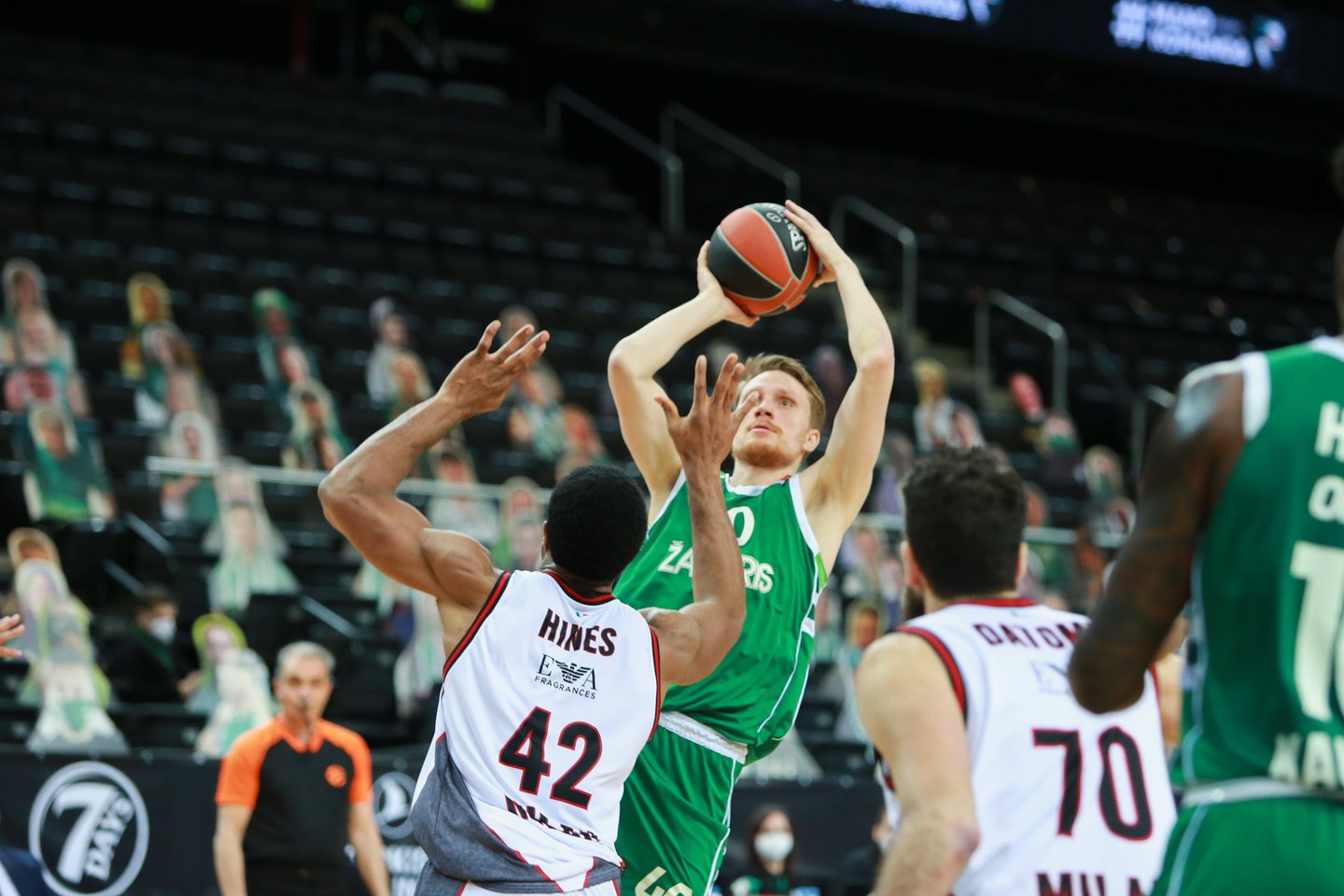 „Olimpia“ ir „Žalgirio“ rungtynių momentas.<br> G.Bitvinsko nuotr.