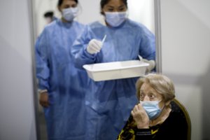 Rusijoje per parą nustatyta per 10,2 tūkst. užsikrėtimo COVID-19 atvejų – mažiausiai nuo spalio mėnesio