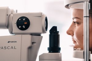 Profesorė: nekalti simptomai gali būti aklumą sukeliančios ligos pradžia