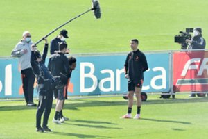 UEFA Čempionų lygoje – atsakomieji aštuntfinalio mačai: ar tolyn žengs visi favoritai?