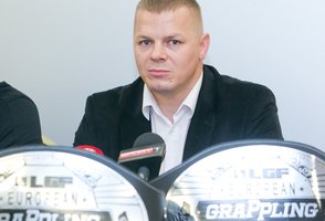 Be kėdės Seime likęs bušido karalius K. Smirnovas grįžo prie mylimiausios sporto šakos