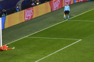 „Borussia“ po ketverių metų pertraukos ir vėl žais Čempionų lygos ketvirtfinalyje – gelbėjo E. Haalandas