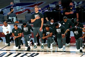 Už antisemitinį pasisakymą „Heat“ vidurio puolėjas buvo nušalintas nuo komandos