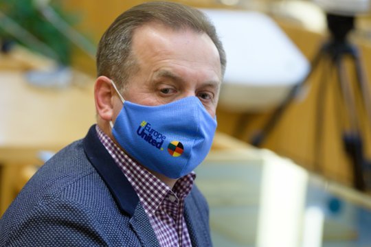 Seime prisiekė A. Guogą pakeitęs A. Skardžius