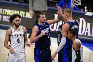 „Mavericks“ sėkmę nukalė du europiečiai – L. Dončičius ir K. Porzingis