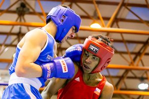 Prasidėjo tarptautinis Dano Pozniako bokso turnyras: varžosi ir vaikinai, ir merginos