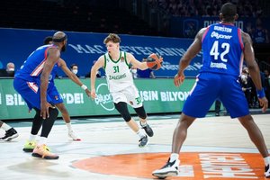 Eurolygos lietuviai: laiku nusiraminęs R. Giedraitis, M. Grigonio statistikos įrašas ir keturi nuliai