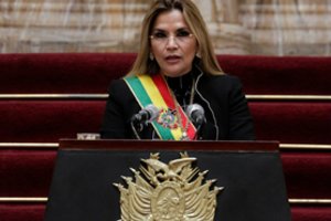Bolivijos eksprezidentė J. Anez sulaikyta atliekant tyrimą „dėl perversmo“