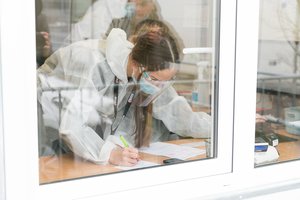 Lietuvoje iš beveik 3 tūkst. ėminių – 249 nauji koronaviruso atvejai: užkratas pražudė dar 12 žmonių