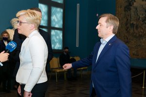 Partijų reitinguose – smūgis konservatoriams, jiems ant kulnų lipa valstiečiai