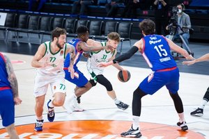 Lietuvos sporto savaitė: futbolo ir krepšinio „Žalgirių“ nesėkmės ir Domanto Sabonio spindesys