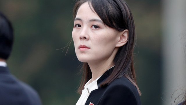 Šiaurės Korėjos lyderio sesuo įspėjo JAV nesiimti veiksmų, dėl kurių negalėtų ramiai miegoti