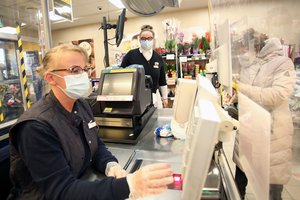 Prekybos tinklas atidengė darbuotojų algalapius – skaičiai verčia žiopčioti 