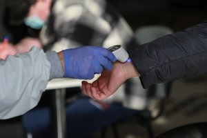 „AstraZeneca“ vakcinų statistika virsta absurdu: SAM skelbia apie klaidą