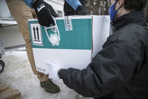 Lietuvą pasiekė pavėlavusi „Moderna“ 15,6 tūkst. vakcinos dozių siunta