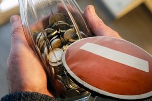 Išgyvename nematomų bankrotų laikotarpį: ties nemokumo riba – tūkstančiai įmonių