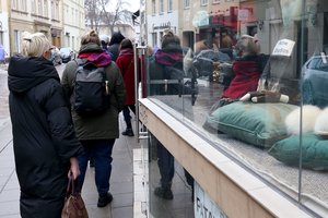 Laikas prasikrapštyti akis – virusas šalia bus nuolat, bet valdžia girdi tik klykiančius iš nevilties    