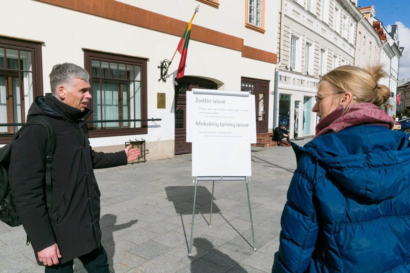  Vilniuje surengta palaikymo akcija iš Genocido centro atleistai M. Jurkutei.<br> T.Bauro nuotr.