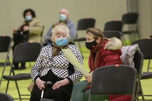 Atnaujinus skiepijimą „AstraZeneca“, dalyje savivaldybių dar nepanaudota nė viena vakcinos dozė