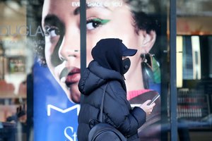 Norėjo įsidarbinti pas garsią „influencerę“, bet pamačius tikrą jos veidą liko pakraupusi