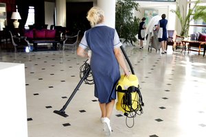 Kas ta valytoja, iš kriminalistų nosies pradanginusi beveik 7 kg amfetamino? Mįslę narplioja komisaras