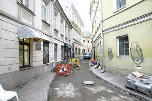 Apie įgriuvą sostinėje įspėja lazda – lieka kantriai laukti kelininkų