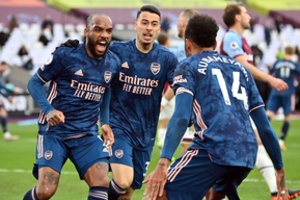 Londono derbyje „Arsenal“ grįžo į rungtynes ir išplėšė lygiąsias