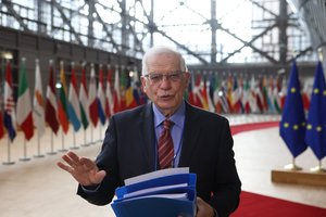 J. Borrellis: ES įves sankcijas 11 asmenų, siejamų su kariniu perversmu Mianmare