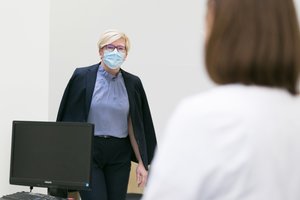 I. Šimonytė: karantinas bus pratęstas ir balandį, dėl jo sąlygų pažadų dalinti kol kas negaliu