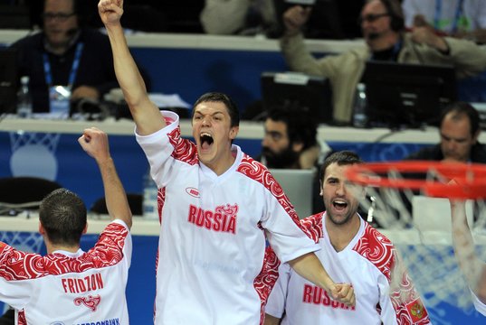 Lietuvoje žaidusį Europos krepšinio čempioną Maskvoje taksistas bandė suluošinti